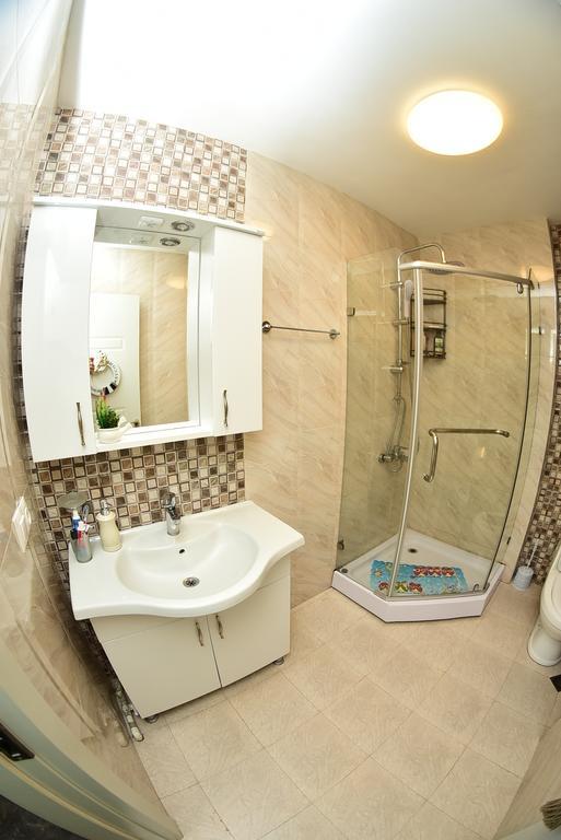 Stars Apartment Batumi Eksteriør bilde